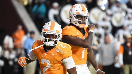 Joe Milton III (6 total TDs), No. 21 Tennessee top Vanderbilt (College Football)