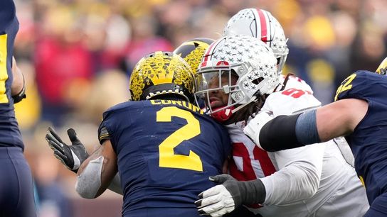 Top 25 roundup: No. 3 Michigan sticks No. 2 Ohio State with first loss (College Football)