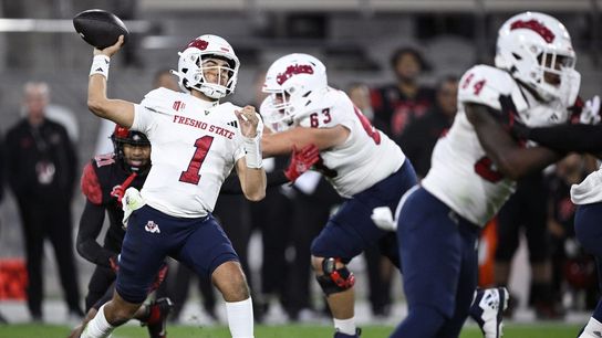 Fresno State, minus head coach, stumbles into New Mexico Bowl (College Football)