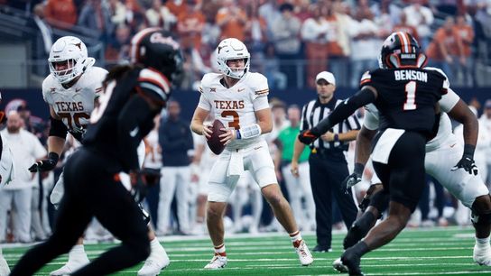 Quinn Ewers leads No. 7 Texas past No. 18 Oklahoma St. for Big 12 title (College Football)