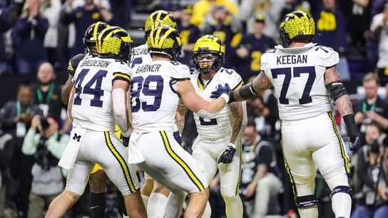 No. 2 Michigan silences No. 16 Iowa, wins 3rd straight Big Ten title (College Football)