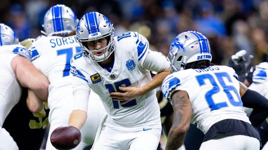 Lions jump on Saints, hold on for 33-28 win (NFL)