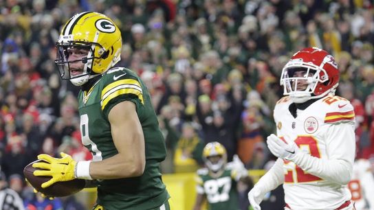 Jordan Love, Packers hold off Chiefs for 3rd straight win (NFL)