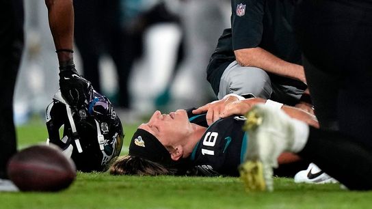 Jags QB Trevor Lawrence 'lot better,' not practicing (NFL)