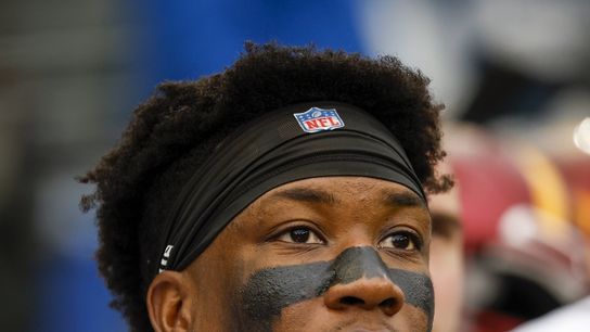 Cowboys sign DE K.J. Henry, put DeMarcus Lawrence to IR (NFL)