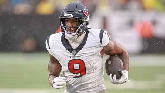 Report: Injured Texans TE Brevin Jordan signs extension (NFL)