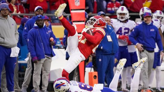 NFL roundup: Late penalty helps Bills clip Chiefs (NFL)