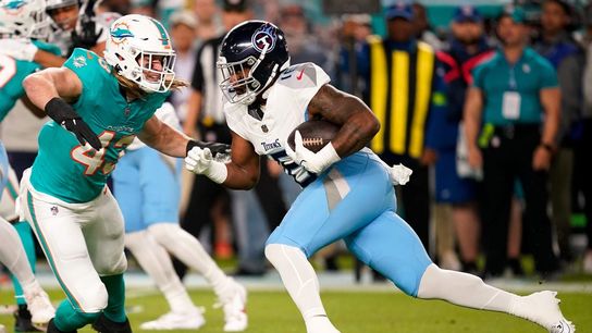 Titans stun Dolphins with two late touchdowns (NFL)