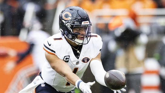 Report: Steelers' Justin Fields in mix for returning kicks (NFL)