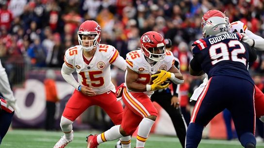 Patrick Mahomes, Chiefs find a rhythm, drop Patriots (NFL)