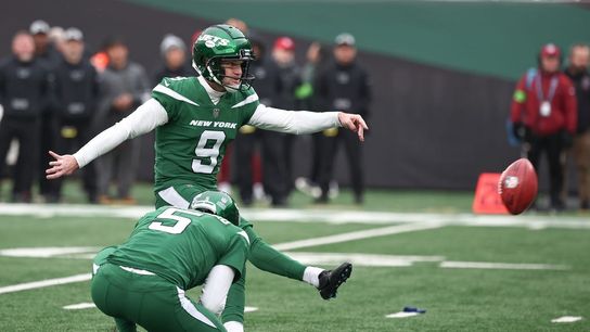 Report: Jets re-sign K Greg Zuerlein to 2-year, $8.4M deal (NFL)