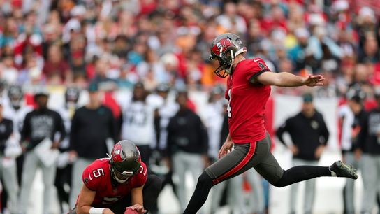 Bucs bring back K Chase McLaughlin on 3-year deal (NFL)