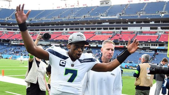 Steelers, Seahawks clash as both pursue playoff spots (NFL)