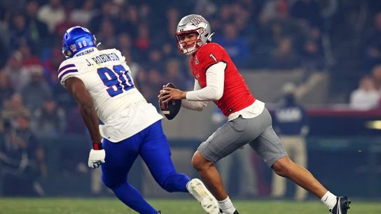 Ex-UNLV QB Jayden Maiava flips transfer commitment from Georgia to USC (College Football)