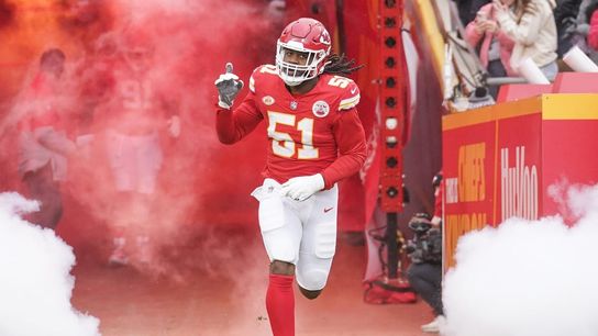 Report: Chiefs re-signing DE Mike Danna to 3-year, $24M contract (NFL)