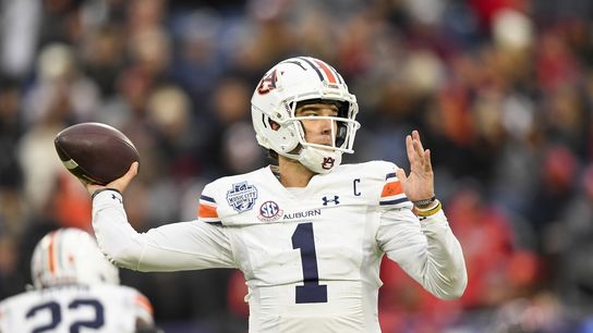 Payton Thorne leads Auburn into opener vs. Alabama A&M (College Football)