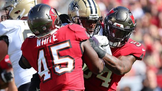 Saints spoil Bucs' clinching plans, remain in playoff hunt (NFL)