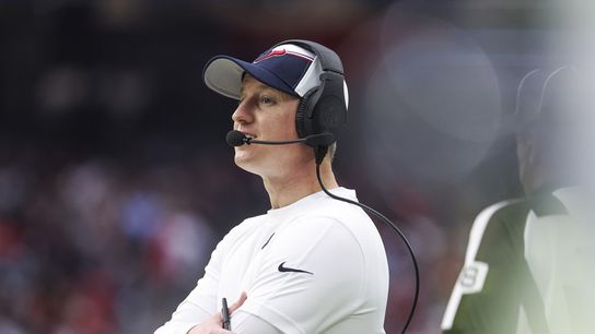 Texans OC Bobby Slowik 'entirely locked in' despite coaching rumors (NFL)