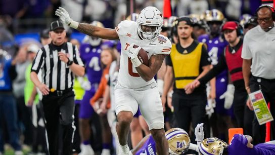 Texas TE Ja'Tavion Sanders entering NFL draft (College Football)