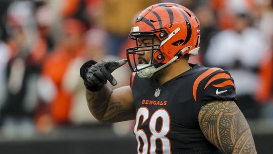 Colts sign DT Josh Tupou, place OL Jack Wilson on IR (NFL)