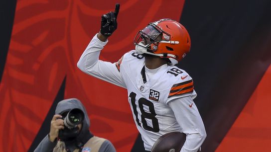 Browns WR David Bell set for surgery on dislocated hip (NFL)