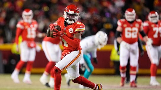 Chiefs shut down Dolphins in frigid AFC wild-card game (NFL)