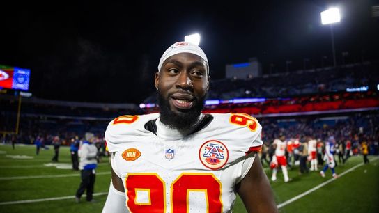 Reports: Chiefs DE Charles Omenihu has torn ACL, out for Super Bowl (NFL)