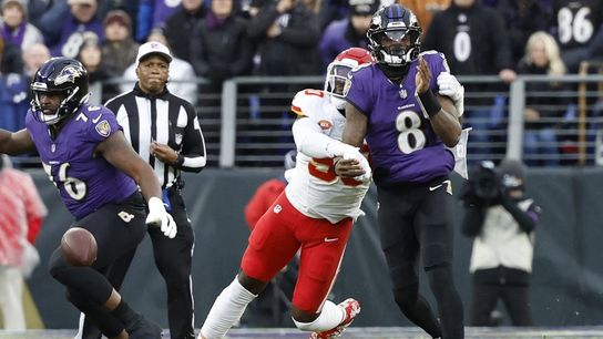 Chiefs DE Charles Omenihu undergoes surgery to repair ACL tear (NFL)