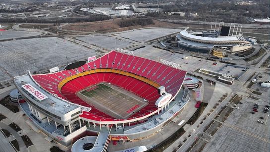 Chiefs, Royals ponder future after voters reject stadium tax (NFL)
