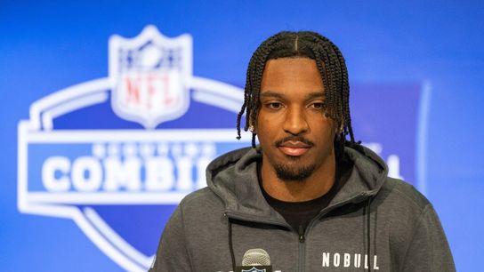 Report: Jayden Daniels will only throw at LSU's pro day (NFL)