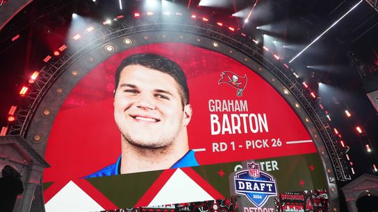 Rookie Graham Barton named Bucs' starting center (NFL)