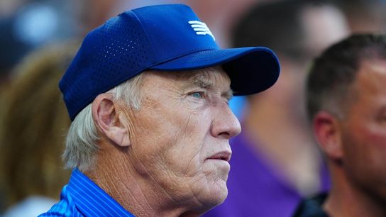 Report: John Elway driving golf cart when friend injured (NFL)