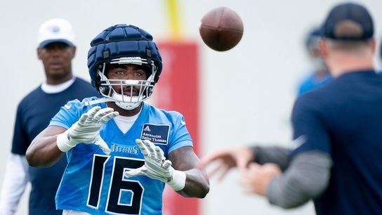 Titans WR Treylon Burks exits practice with injury (NFL)
