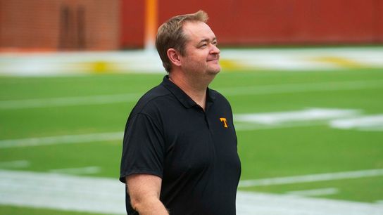 No. 15 Tennessee faces Chattanooga, aims for 'elite' running game (College Football)