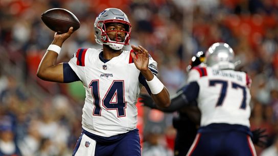 Patriots QB Jacoby Brissett suffers right shoulder injury (NFL)