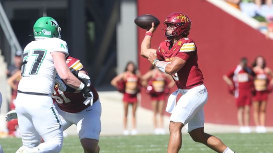 Rocco Becht, Iowa State handle North Dakota in season opener (College Football)