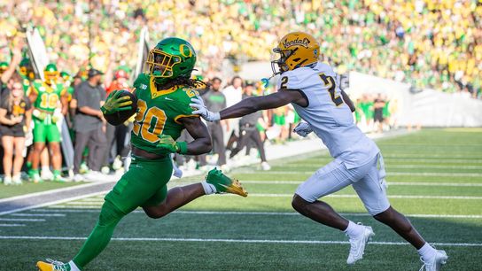 Efficient Dillon Gabriel helps No. 3 Oregon hold off Idaho (College Football)