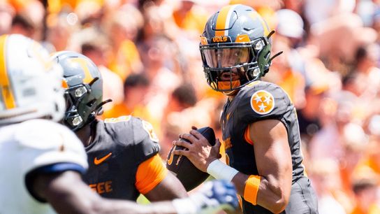 No. 14 Tennessee, No. 24 NC State excited for primetime battle (College Football)