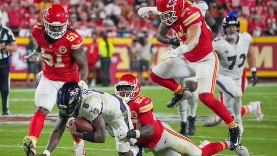 QB Lamar Jackson back at practice, Ravens want him to run (NFL)