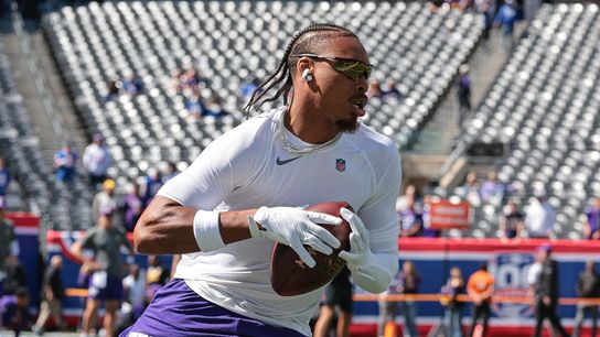 Vikings' Justin Jefferson, 49ers' Nick Bosa hurt on same play (NFL)