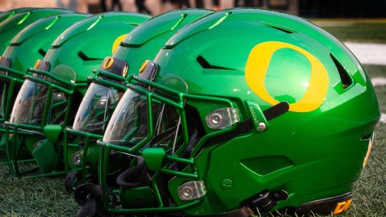 Top OL Immanuel Iheanacho commits to Oregon (College Football)