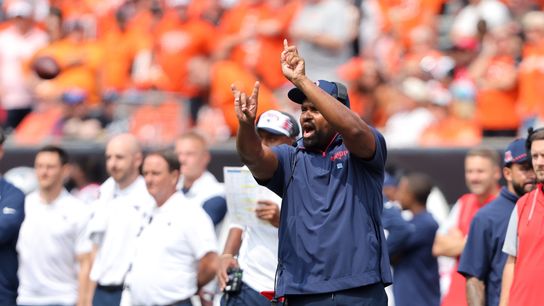 No Victory Mondays: Patriots turn page, not hiding run-first plan (NFL)