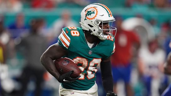 Dolphins RB De'Von Achane injured, ruled out vs. Patriots (NFL)