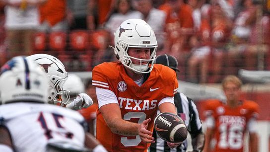 Texas No. 1, Alabama falls to No. 7 in AP Top 25 poll (College Football)