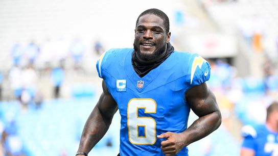 NFL fines Chargers' Denzel Perryman for hit on Kareem Hunt (NFL)