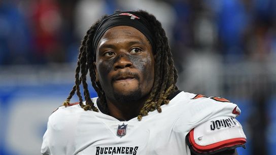 Cardinals LB J.J. Russell hospitalized for head/neck injury (NFL)