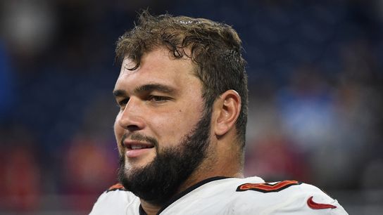 Report: Bucs re-sign OL Ben Bredeson to 3-year deal (NFL)