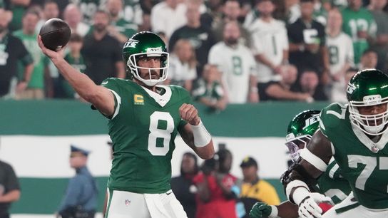 Vintage Aaron Rodgers appears as Jets dominate Patriots (NFL)