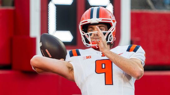 Luke Altmyer, No. 19 Illinois out to upend No. 9 Penn State (College Football)