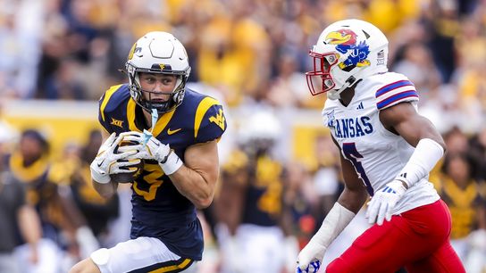 West Virginia comes from behind late to beat Kansas (College Football)